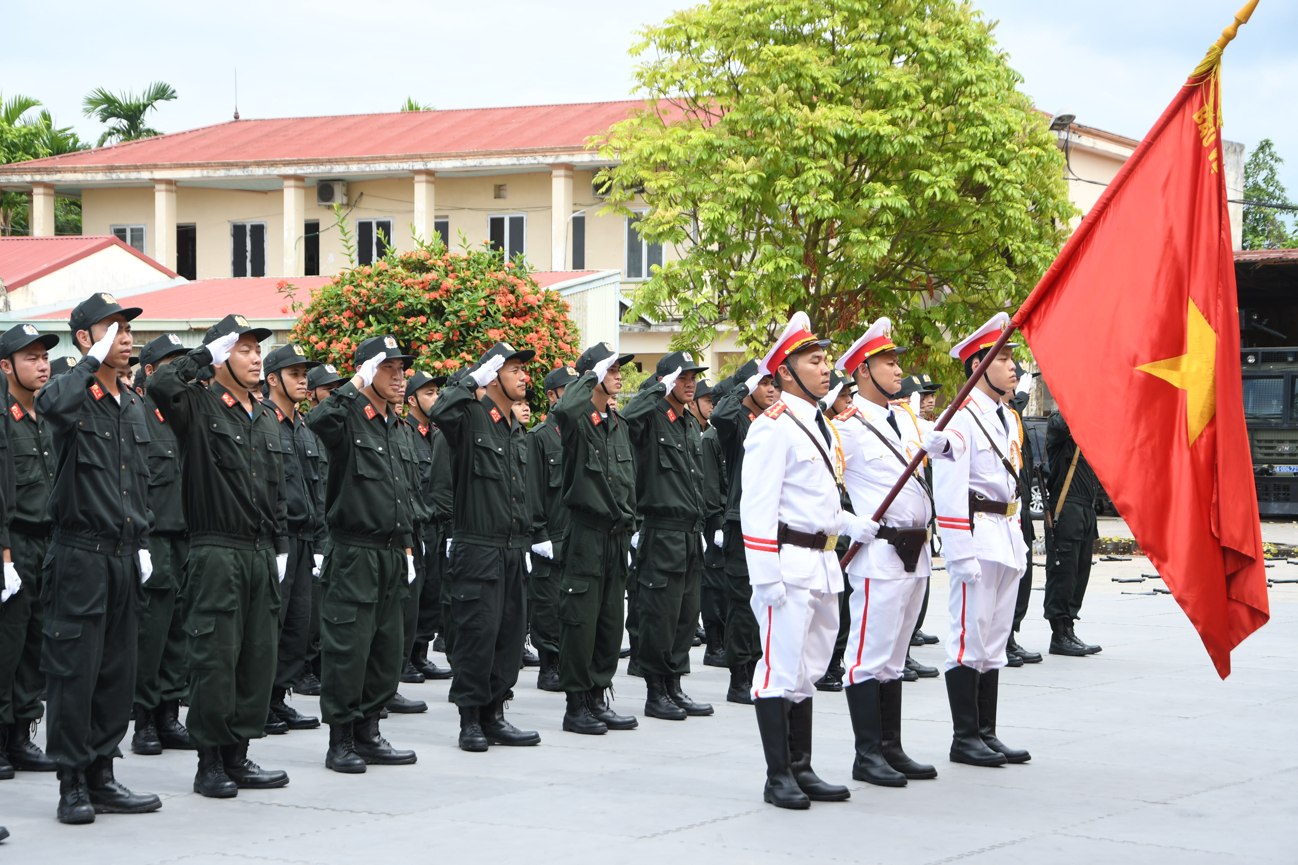 Công bố nội dung và thể lệ Cuộc thi viết và sáng tác âm nhạc, văn học về Cảnh sát cơ động do Công an thành phố, Bộ Công an tổ chức